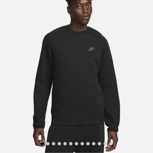 Nike Men's Classic Black Crewneck Sweater
